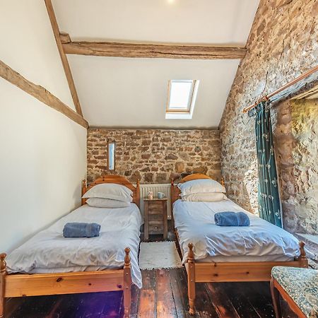 Haytongate Barn Villa Walton  Exteriör bild