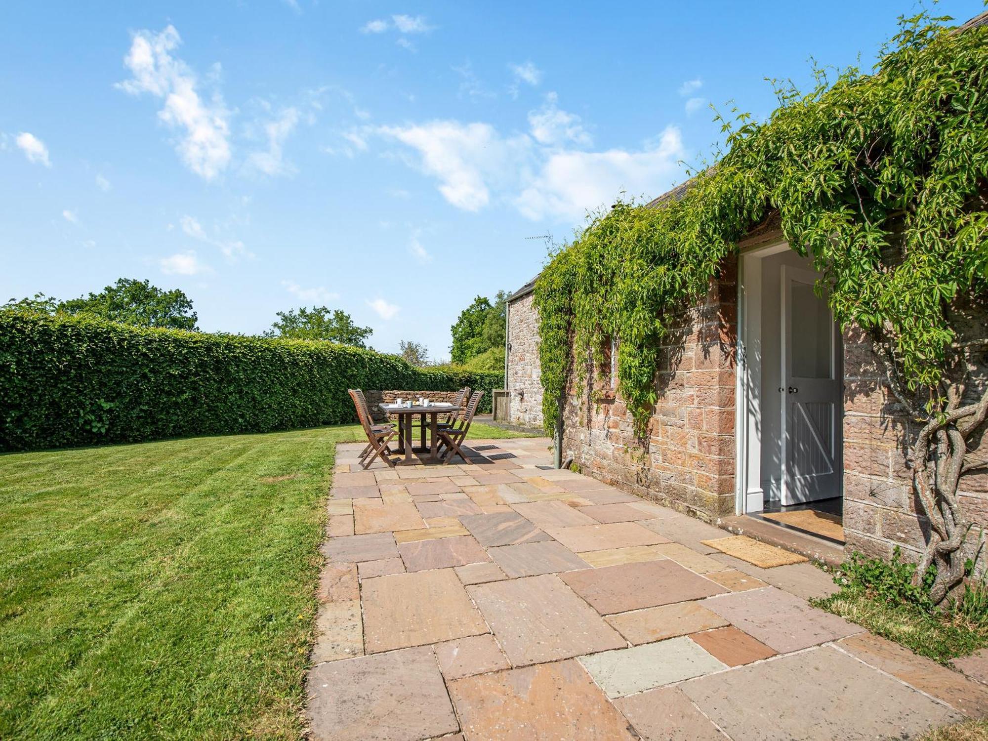 Haytongate Barn Villa Walton  Exteriör bild